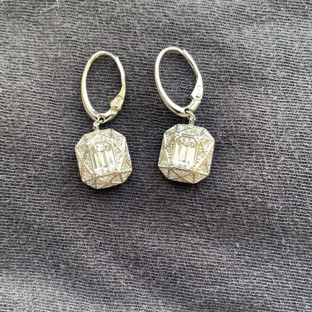 Swarovski earrings 💫